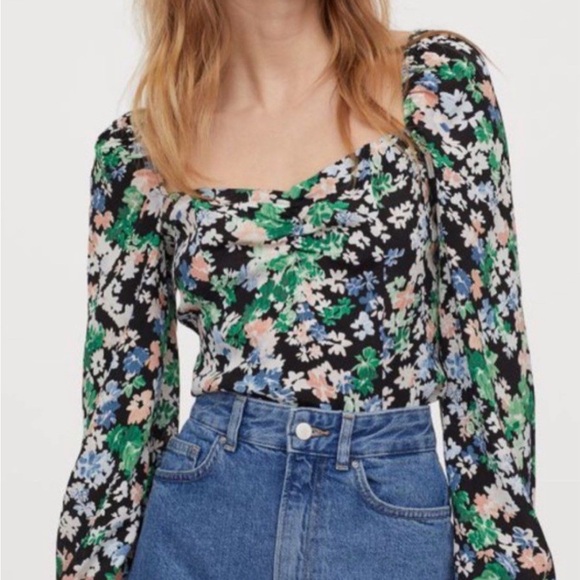 H&M Floral Puff Sleeve Blouse - Picture 2 of 7